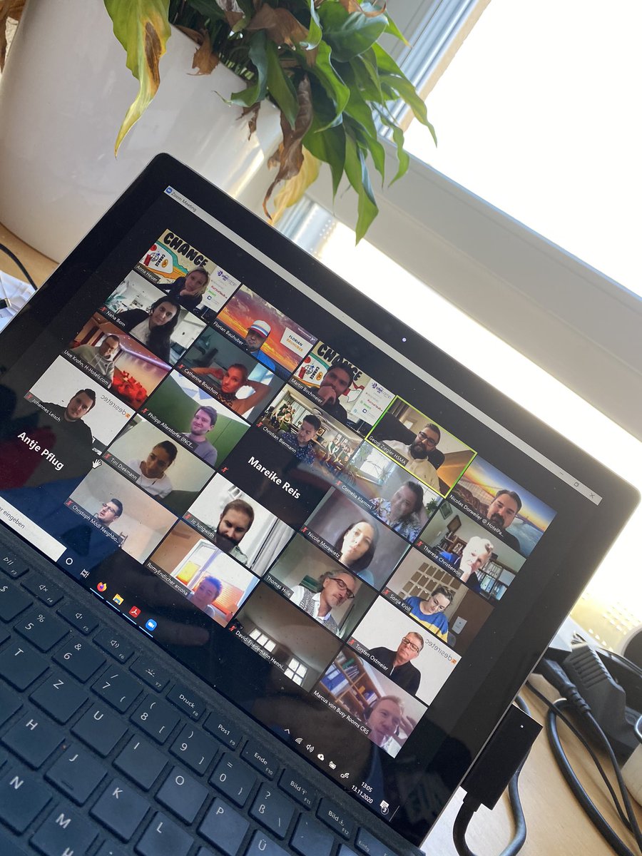 Wie cool. 🤓 Das erste digitale Hotelcamp #hcamp20, das wir gemeinsam mit der HSMA Deutschland e.V. organisieren, startet gerade mit mehr als 70 Teilnehmern! 

In besonderen Zeiten braucht es andere Antworten - wir werden neue Tools und Methoden anwenden! (1/2)