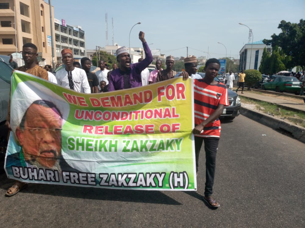 AdamARog's tweet photo. ABUJA

Weekly #FreeZakzaky protest and rally staged by the followers of Sheikh Ibraheem Zakzaky (H), earlier today after Juma'at prayer in Wuse District of FCT Abuja. @PoliceNG @hrw @sowore @MBuhari @NGRPresident
 @PressTV @AmnestyNigeria
13/11/2020 https://t.co/C0M8xDUtoz