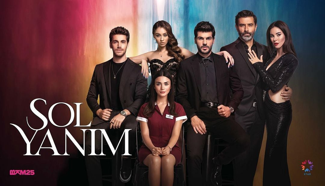 Tesadüf sadece bir başlangıçtır. Finali sen oynarsın ama perdeyi kader kapatır 💫 #SolYanım çok yakında <a href="/startv/">STAR TV</a>'de! <a href="/Bkmonline/">BKM</a>