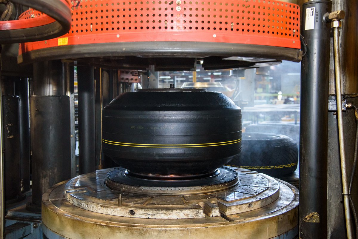 _ArriveAlive's tweet photo. Tyre Talk with Continental #2: Tyre production – from the rubber tree to the road  https://t.co/JMieInDfiA

#ArriveAlive #TyreProduction #RubberTree #TyreTalk @continentaltire https://t.co/WfMpeK6y7i