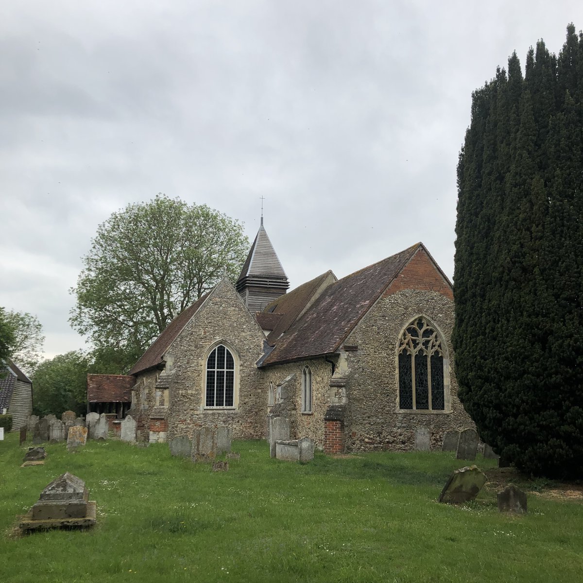 E is also for the  #EssexWay. A large section of this 82 mile-long footpath runs through the north of Colchester's Beautiful Borough, from Dedham to Great Tey. Has anyone reading walked the whole thing?  #AtoZofLockdownColchester https://www.visitcolchester.com/things-to-do/the-essex-way-p1230551