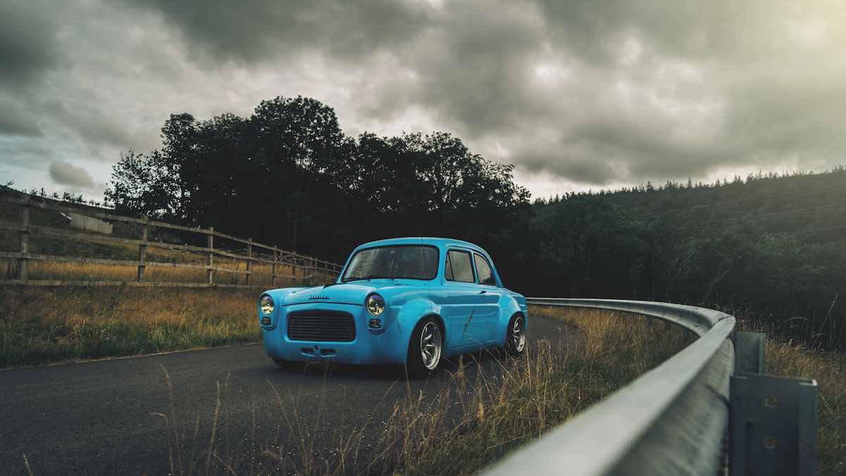 classicfordmag's tweet photo. Rich Lakey's dragged his 1950s Pop 100E kicking and screaming into the 21st Century courtesy of a 380 bhp Cosworth YB. Feature here> https://t.co/G1CQEBq9Na #classicford #classiccars #fordpop https://t.co/vXbkyUMd9H