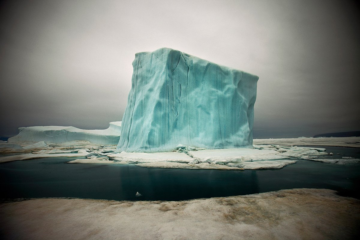 GalleryFlo's tweet photo. ©Sebastian Copeland
Sebastian Copeland is a polar explorer, environmental activist, photographer, and writer. He led numerous expeditions to the polar region. 

#photography #art #flopetersgallery https://t.co/KkLlDHYDOC