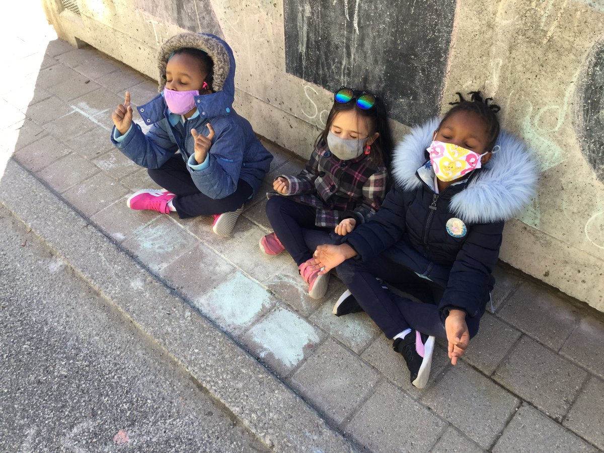 F_Garofalo1's tweet photo. Heard a humming sound coming from behind the shed and stubbed upon this! THIS! Ugh! My heart! 😩🥺🥰🤸🏽
“We’re calming our bodies” 🧘🏽🧘🏻🧘🏾
#Meditation #BellyBreathing #DiaphragmaticBreathing #SelfRegulation #SoProud #MyLittleHumans #HolyFamilyTCDSB #TCDSB https://t.co/5Mnl1TyyhG