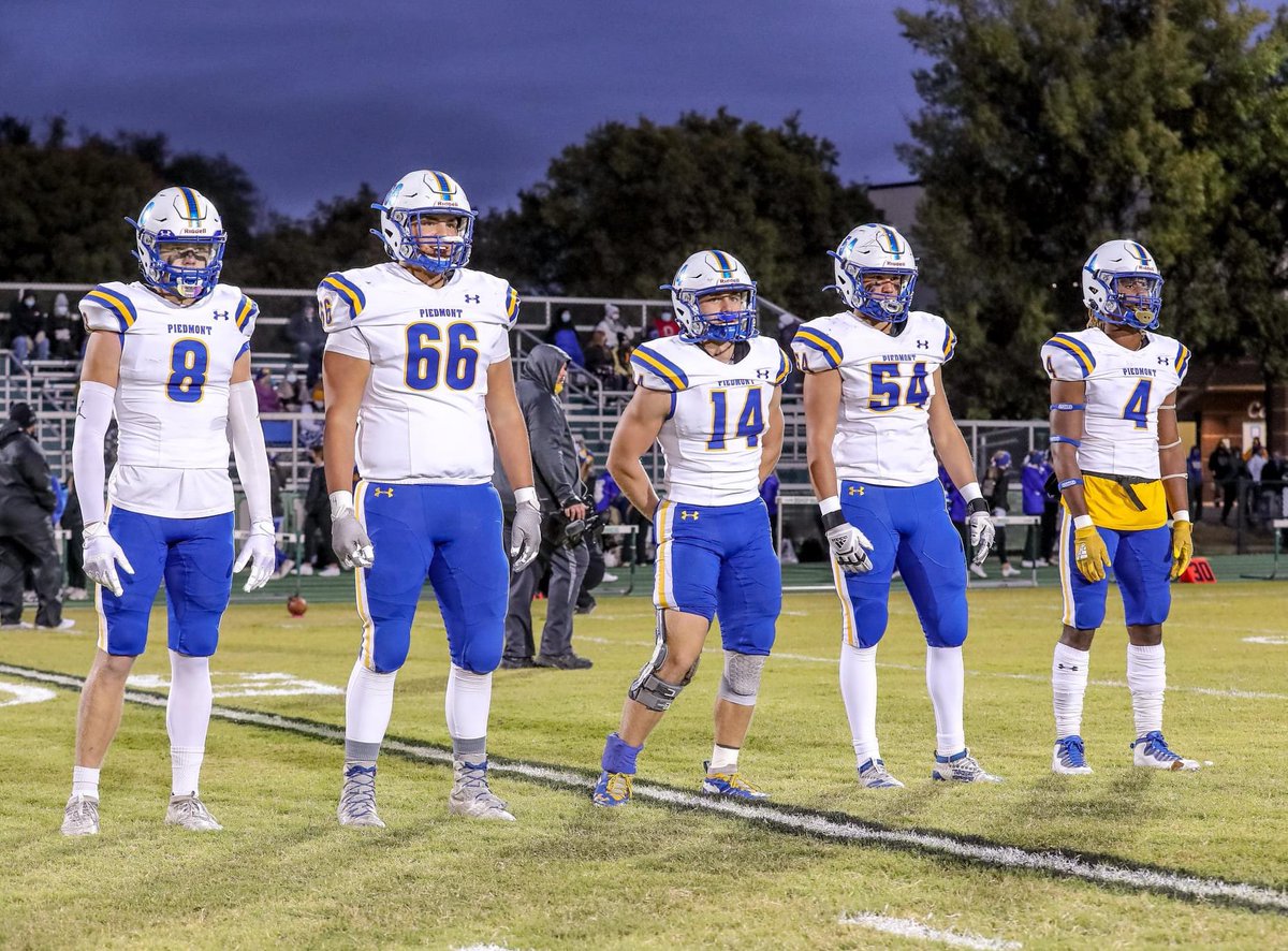 Piedmont_FB's tweet photo. It’s playoff time in Piedmont, Oklahoma!

7pm at F&amp;M Bank Stadium.

#BeatNoble https://t.co/KdGxdblNAC