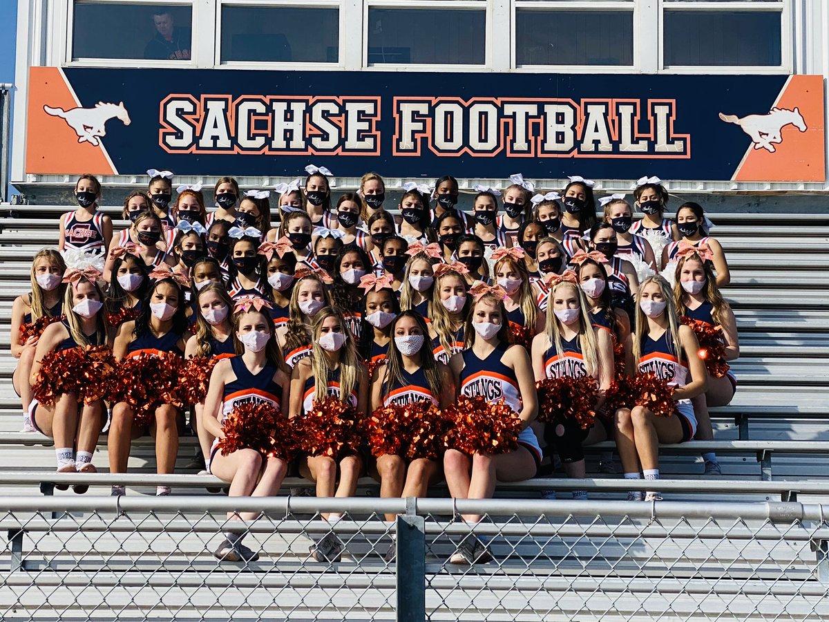 sawyer_science's tweet photo. HOCO 2020 was a success! I love my girls with all my heart &amp; am so proud of them. 💙🧡#SachseSoSweet https://t.co/187I99PTls