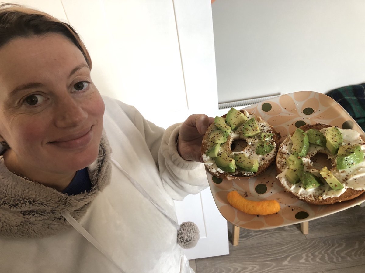 Short and Curly tweet media