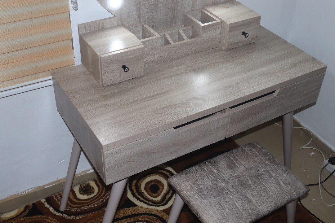 furnisheet's tweet photo. Custom-made dressing table with lights.
Contact us today to make your premium furniture.
Furnisheet!!! Modern living made easy.
#furniture #abujabusiness #abuja #homefurniture #furnisheet #rentfurniture #furniturerental #renttoown https://t.co/rrC7robcJC