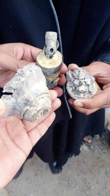 Jana_Shah's tweet photo. These civilians shelled by #IndianArmy in unprovoked ceasefire violation in #NeelumValley, #Leepa, #Samhani sectors in #AzadKashmir
India is even hitting health centers and schools using 120mm. @UN observers visited the shelled areas
@hrw
@amnesty
@OIC_OCI
@AJEnglish
@BBCWorld https://t.co/7SKnZ8C5xv