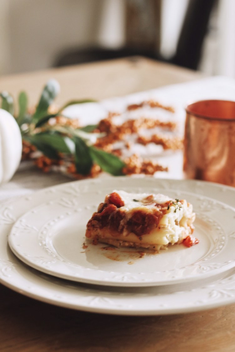 CulinaryNet's tweet photo. It’s pasta season! Get ready to fall in love with these Cheesy Lasagna Roll-Ups. They’re easy to make, absolutely delicious, and the perfect way to bring the family together in the kitchen. #MyCulinaryConnection 
https://t.co/DnzobRiFPa https://t.co/emI8LYOGb3
