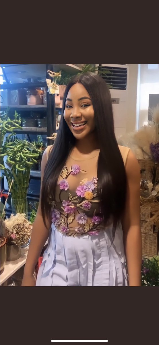 bervelynnnn's tweet photo. Look at this beauty😍🥰
Your latest Ambassador for Legend and Star Radler😌 Miss Nlewedim 🥳🤩🤑

#EricaStarLegendChallenge https://t.co/Dx8kiBeydD