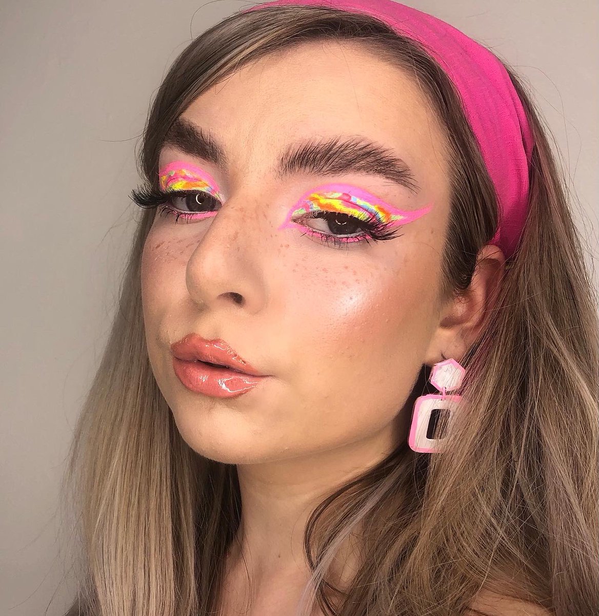 rosie🐝 tweet media