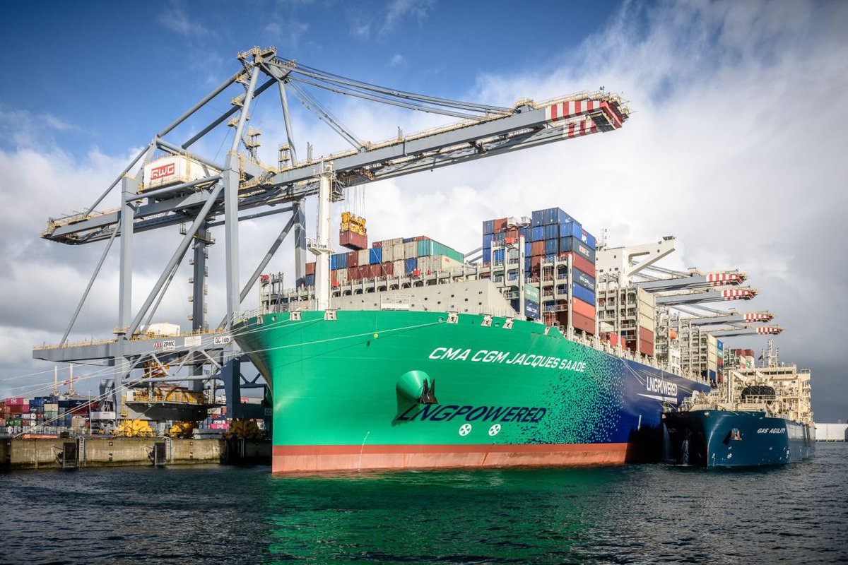 Heb je deze week ook de LNG wereld premiere van CMA CGM in het nieuws gezien? 23.000 TEU LNG powered ⛽️. Wist je dat je in aansluiting op deze deepsea service ook per LNG barge van <a href="/DanserGroup/">DANSER GROUP</a> door kan naar de regio’s Strasbourg (F), Kehl (D), Ottmarsheim (F) en Basel (CH)?