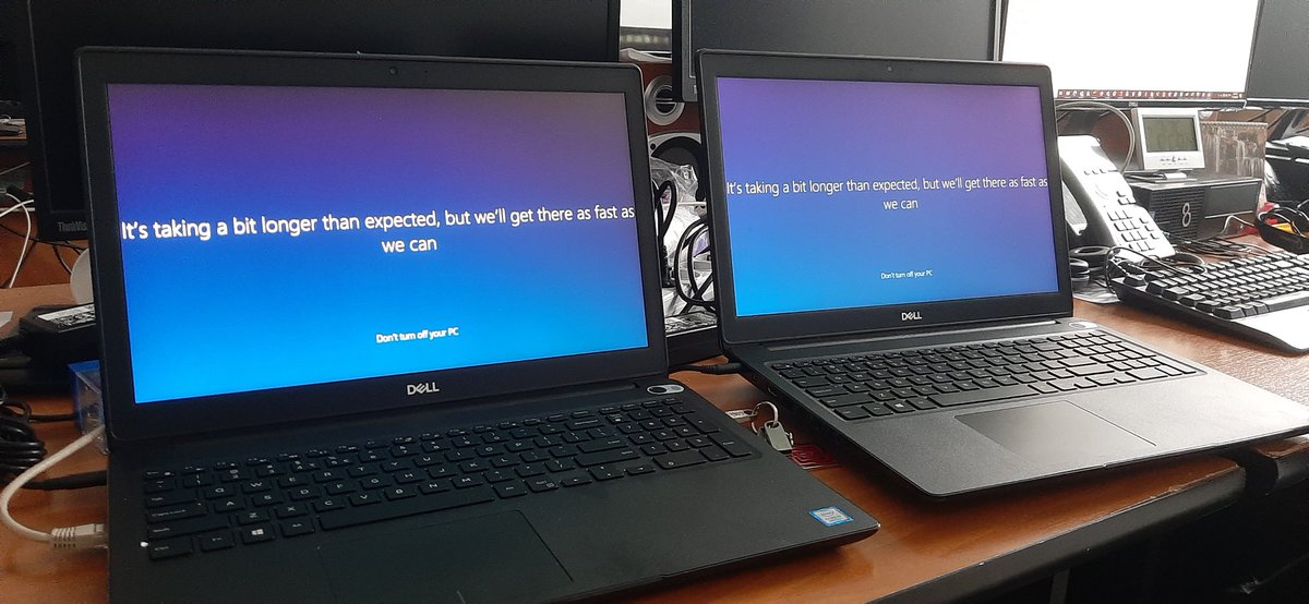 uroshsrb's tweet photo. @Windows Logging in user in 20h2 be like: https://t.co/jENeGLzhG7
