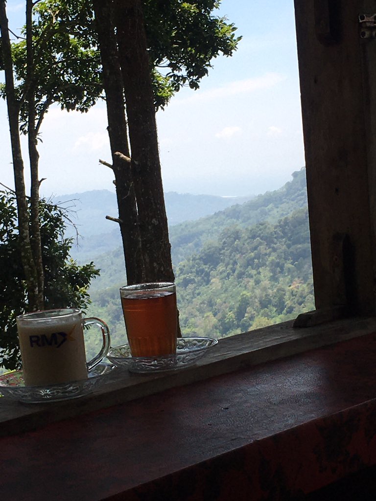 AFR080394's tweet image. ay💙