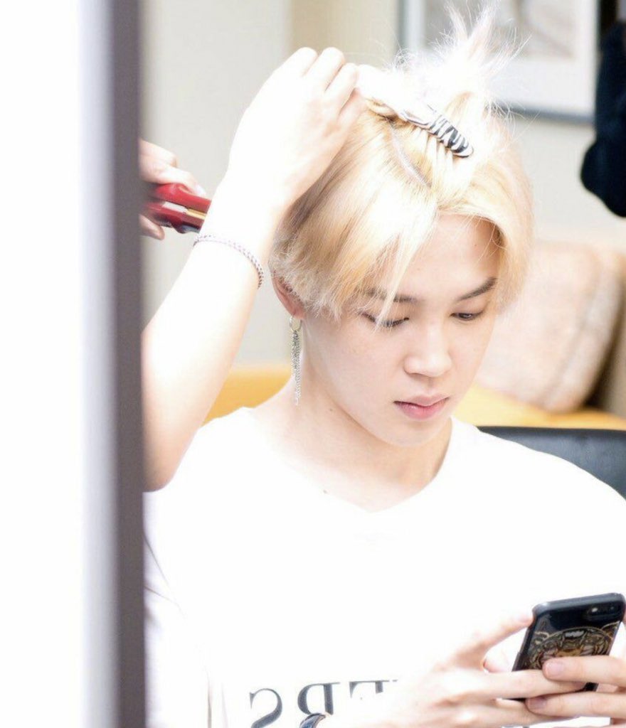 oh to be jimin's personal lip balmer