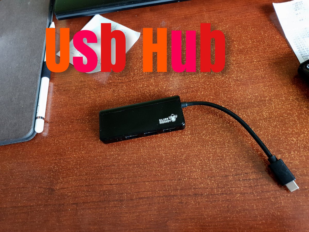 Informatykadlak's tweet photo. Bardzo fajny hub usb na #usbc #silvermonkey @Pogotowie_IT @krzysiek_1996 @znachorodPC https://t.co/yrPhf02zwY