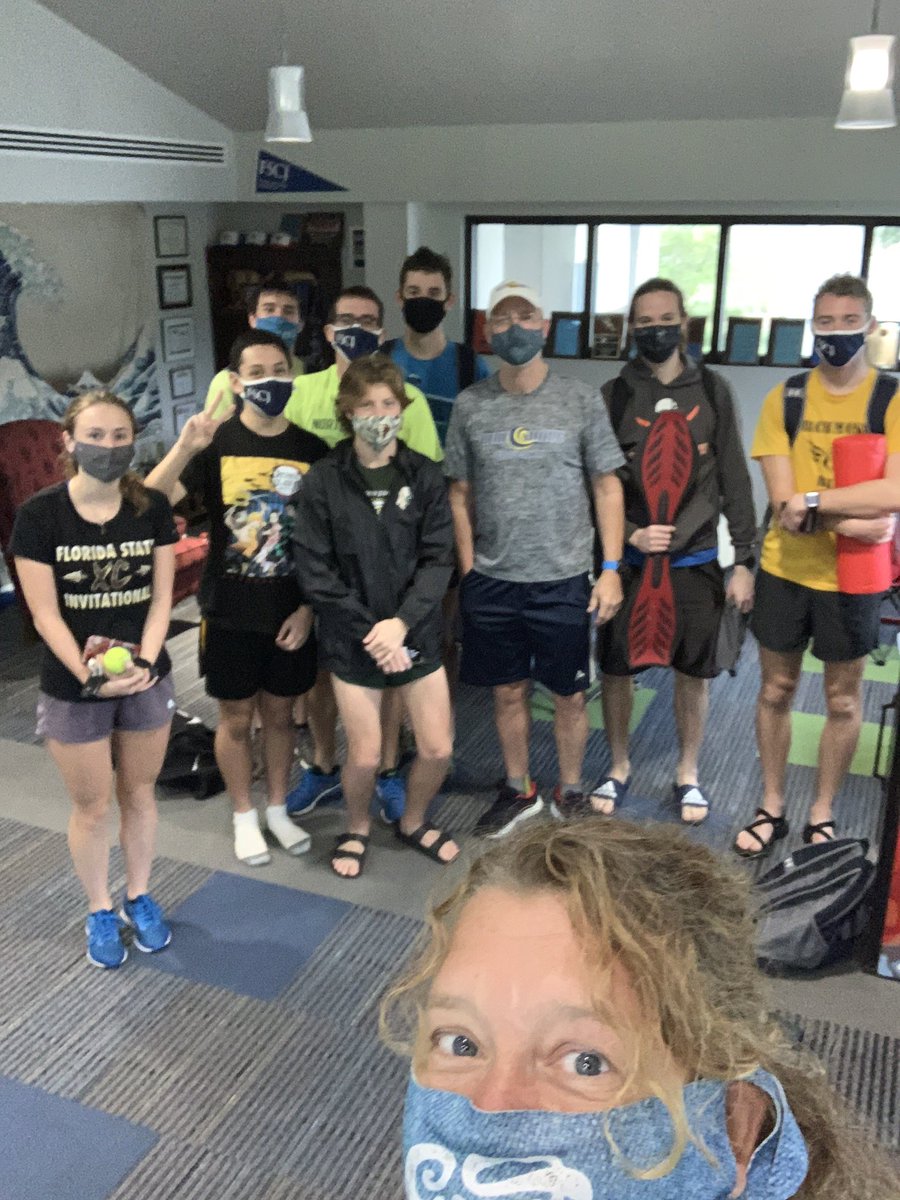 BlueWaveGinny's tweet photo. @FSCJCrossCtry going to represent in Iowa @NJCAA CX Nationals! Go @GoBlueWave ! https://t.co/UhOkbV7MZ6