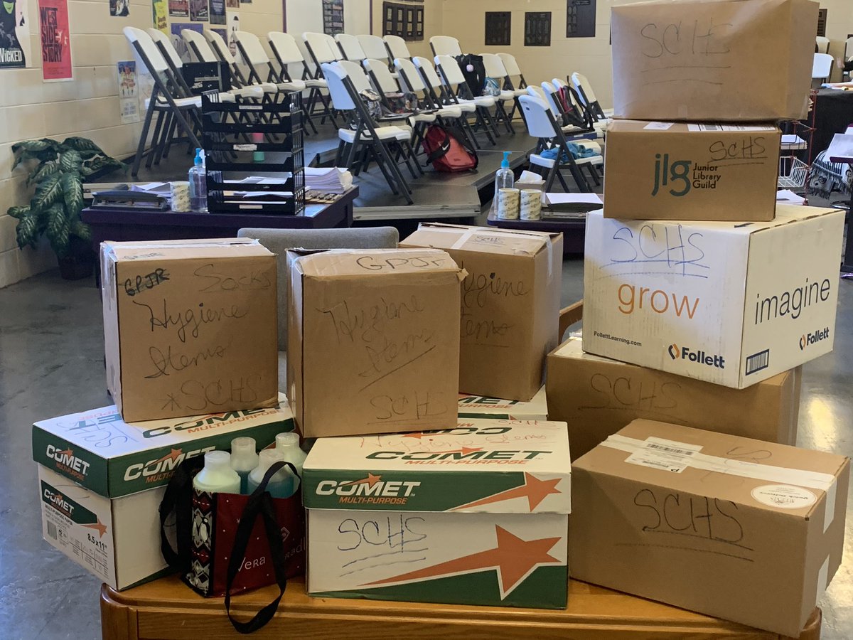 SGA_SCHSBears's tweet photo. Once again this year the SCHS Beta Club, National Honor Society, National Music Honor Society, &amp; Student Government all brought-in hygiene items for the Teen Christmas Project. We had 11 boxes &amp; one tote bag ABSOLUTELY FULL! @SCHSNHS2 @NMHS_SCHSBears @seviercobeta @SGA_SCHSBears https://t.co/IahS3PhaYz