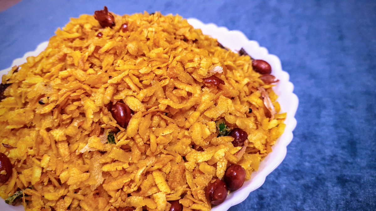 mamtascuisine's tweet photo. #DiwaliDelicacies
Cruncy Poha-Lehsun Chivda.
Pls subs to my YouTube Channel. Link below:
https://t.co/RhDsusMeOZ
#Dhanteras #diwali #Diwali2020 #pohachivda #Diwaligifts #sweets #festivaloflights #festival #faral #festiveseason #foodgasm #foodie #food #foodvlog #youtubers https://t.co/NfW5bCDR0Y