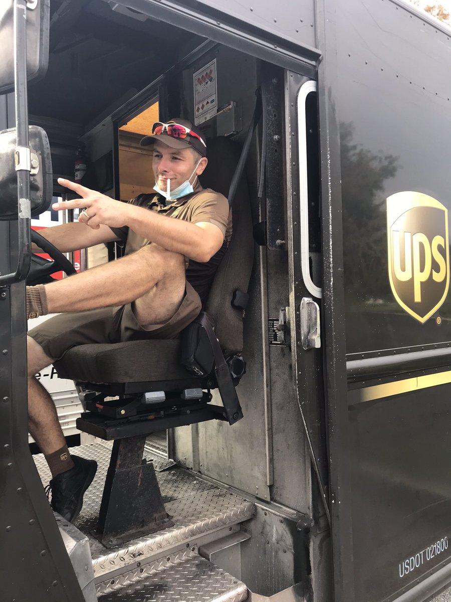 Happy Friday to everybody in our UPS community! Stay focused and alerted at intersections! #StaySafe  Right and wrong way! #WeAreUPS
