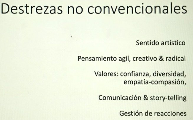 almagoch's tweet photo. Las destrezas NO convencionales que debe tener un #Cirujano by @juliomayol en el #CNC2020. A mí la última me parece realmente cierta: "Gestión de reacciones" #Cirugía #SoMe4Surgery https://t.co/38S3VlSPSO