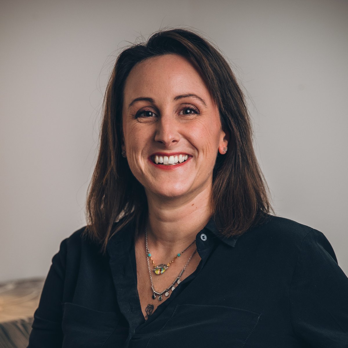 VilledeLorient's tweet photo. 👏 Lancée à la rentrée dernière, la couveuse de commerces de #Lorient vient de choisir d’accompagner Elise Le Solliec, conseillère en image.
👉 https://t.co/o1p8MamC40 @CCI_du_Morbihan 
@LorientAgglo @BEconomique #couveusedecommerce https://t.co/LvDvlwaZgX