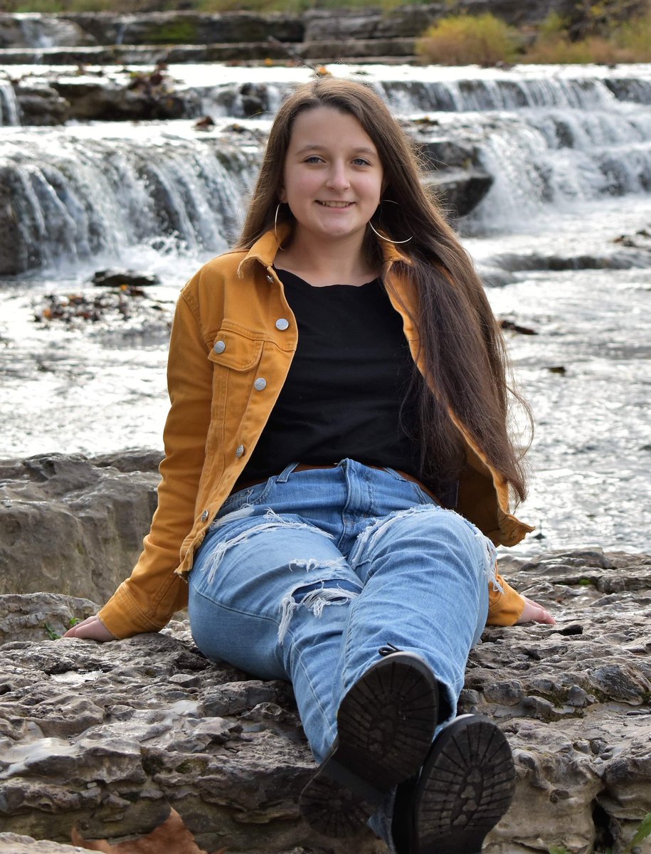 2021_Waterloo's tweet photo. Senior Picture SNEAK PEEK 👀 https://t.co/ZhKM4ZaQnI