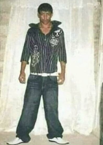 Mi vieja: no te vayas a vestir tan temprano
*yo el 24 a las 5 de la tarde