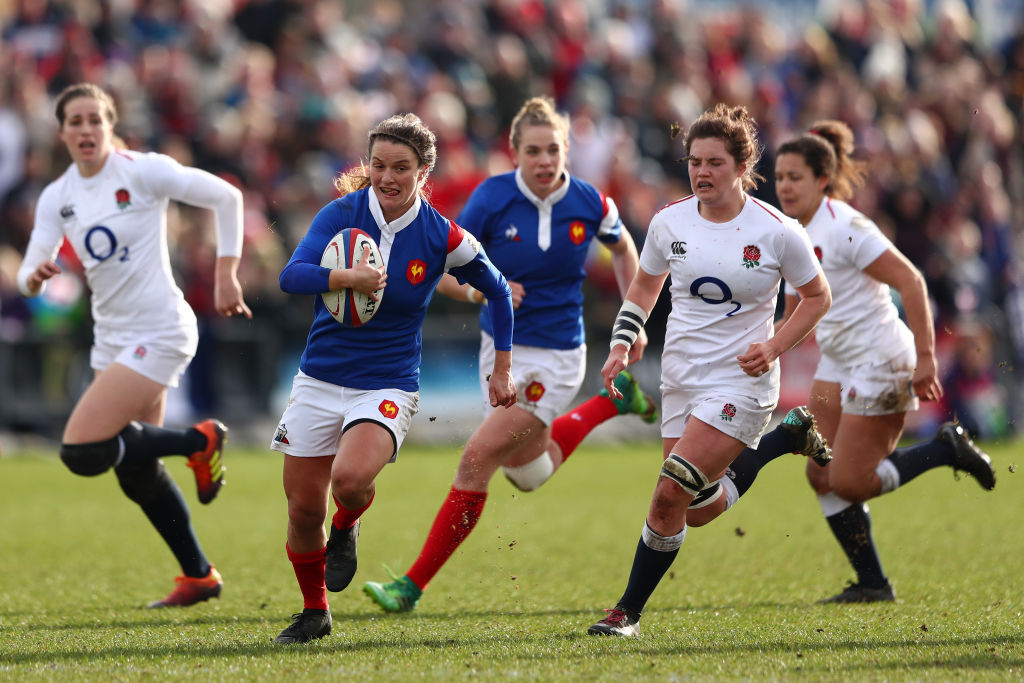 FranceTV's tweet photo. Premier des deux tests-matchs face aux Anglaises pour nos Bleues ! 

Regardez #FRAANG en direct de Grenoble ▶️ https://t.co/Qjf42oBOju https://t.co/6HXj6HwSen