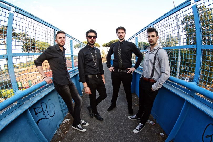 maninalto's tweet photo. Esce oggi #NONSOSEAVETEPRESENTE degli #NDM.
👇Streammatelo a volume altissimo su #Spotify👇
https://t.co/EEvpUE89lz

#maninalto #baldoriaedizionimusicali https://t.co/vq53G3RoOw