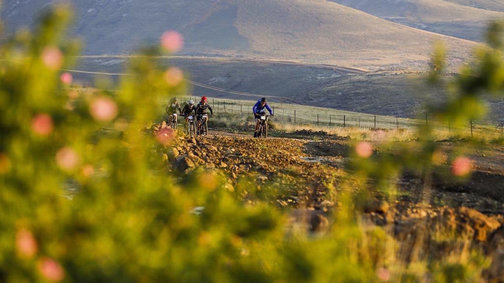 freedom_trail's tweet photo. Third batch of 12 riders are on their way to Cradock #rtc2020 https://t.co/EGuVnkCgGd