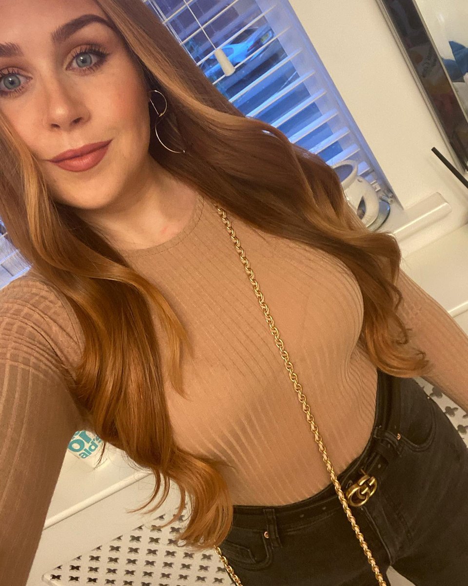 Just one row of weft for natural volume boost

We are loving <a href="/jodiemakeupuk/">Jodie A Smith</a> hair and make up.  Gorgeous natural tones courtesy <a href="/ctilburymakeup/">Charlotte Tilbury Beauty</a> and one row of our Clip-in Extensions for a discreet natural boost of volume.  

Shop Luxe Clip-in Extensions: bit.ly/3cMJ9dZ