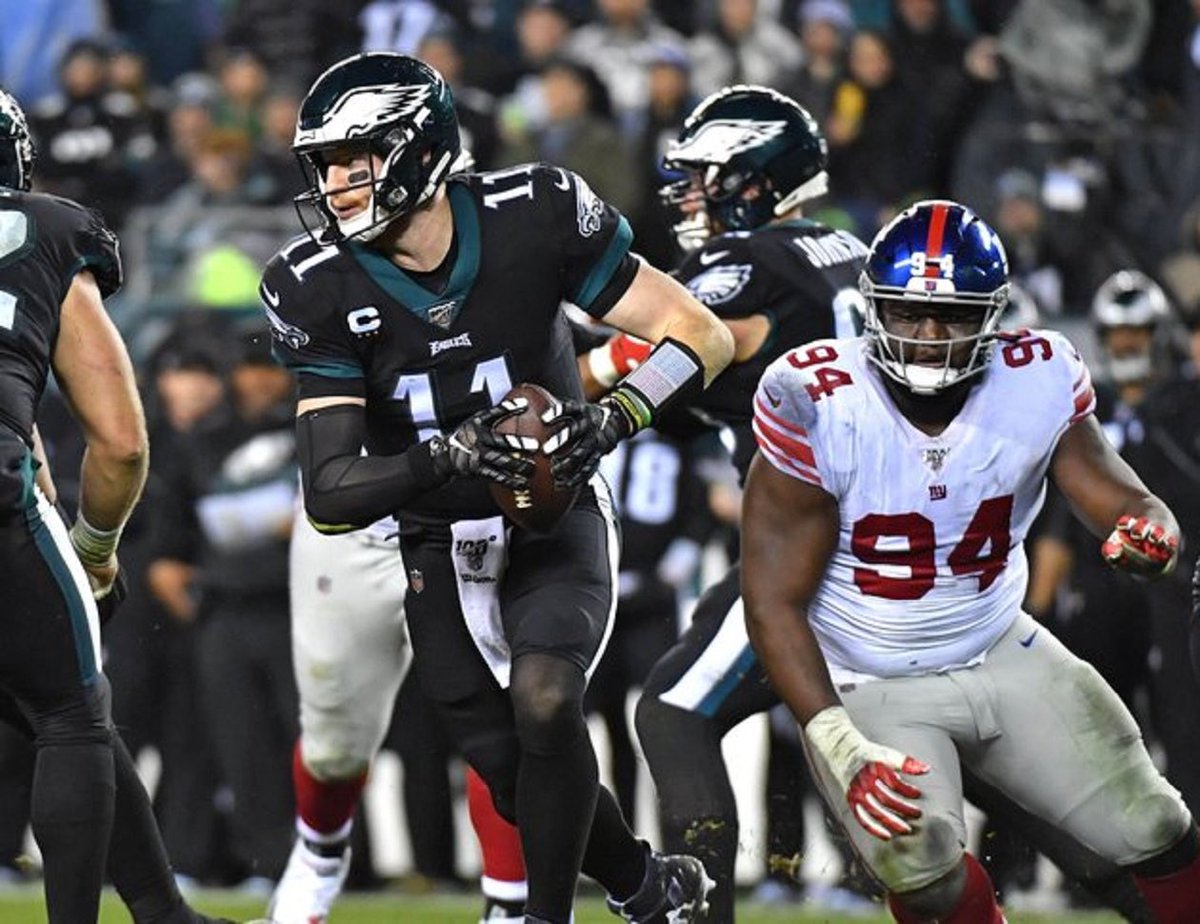 This weekend’s Her Sports Corner Game to Watch is the @philadelphiaeagles vs. @nygiants game happening this Sunday, 11/15 at 1pm. Which team do you think will walk away winners? Make your predictions below! 🏈 

#hersportscorner #nfl