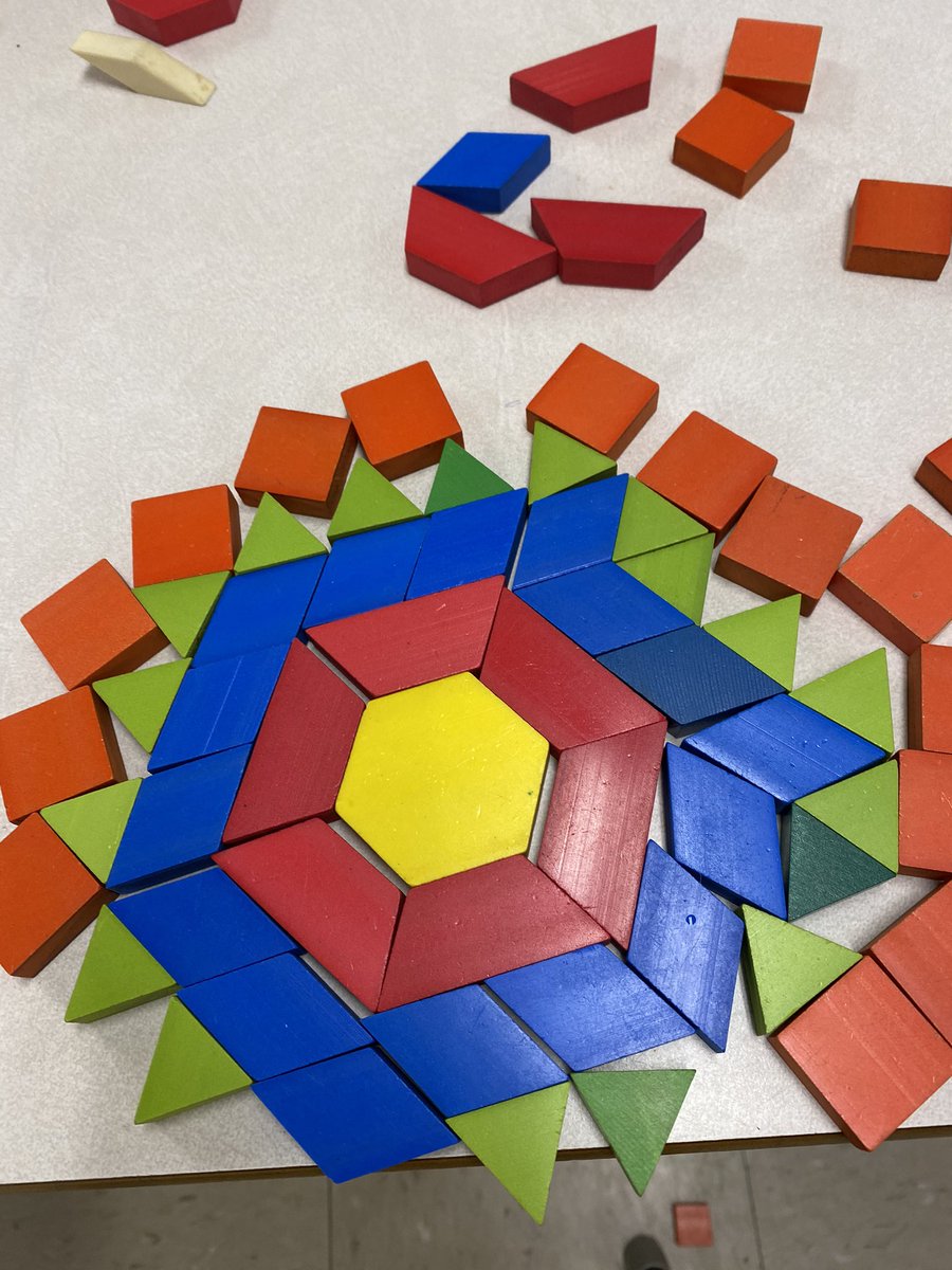 RachyDoucette's tweet photo. More Rangoli for Diwali!  @ASDWLimelight @FES_NB https://t.co/LchkoVMt2j