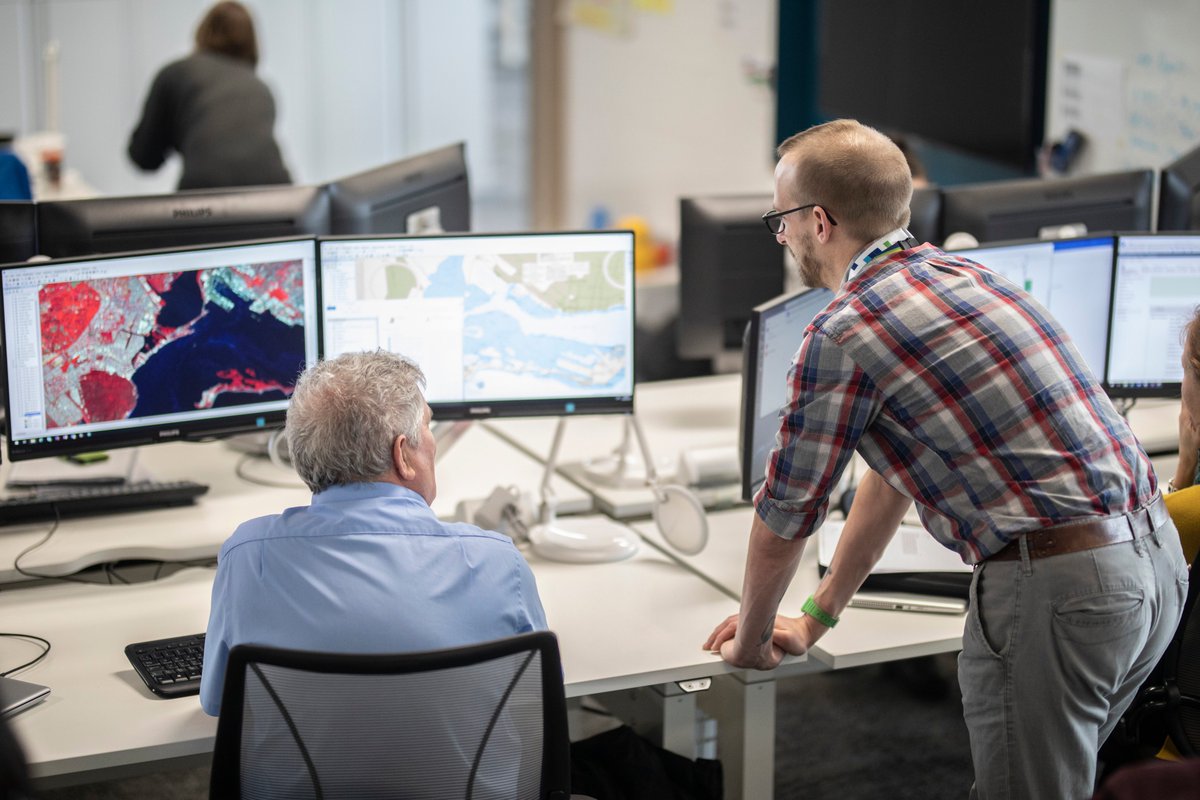 UKHO's tweet photo. Are you looking for your next career move? We currently have a range of roles available including #DataScientist, #SoftwareDeveloper and more.  

Visit our careers page to find out more and apply: https://t.co/gpwvl7k7WF https://t.co/cPry8lgmlW