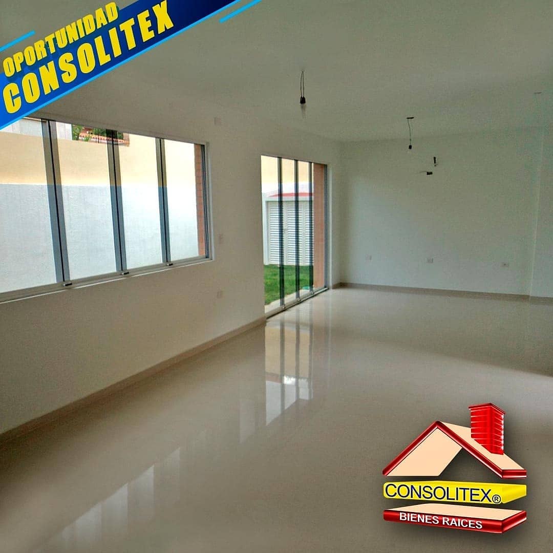 CONSOLITEX's tweet image. ¡Tu nuevo hogar comienza en Consolitex!
Moderna quinta en tablilla y concreto martillado ¡A estrenar! Ubicada en Urb. La Trigaleña, Valencia, Edo. Carabobo.  Solicita más detalles al 0414-402.98.20