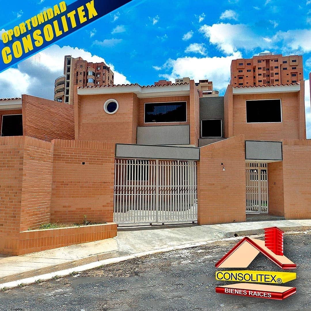 CONSOLITEX's tweet image. ¡Tu nuevo hogar comienza en Consolitex!
Moderna quinta en tablilla y concreto martillado ¡A estrenar! Ubicada en Urb. La Trigaleña, Valencia, Edo. Carabobo.  Solicita más detalles al 0414-402.98.20