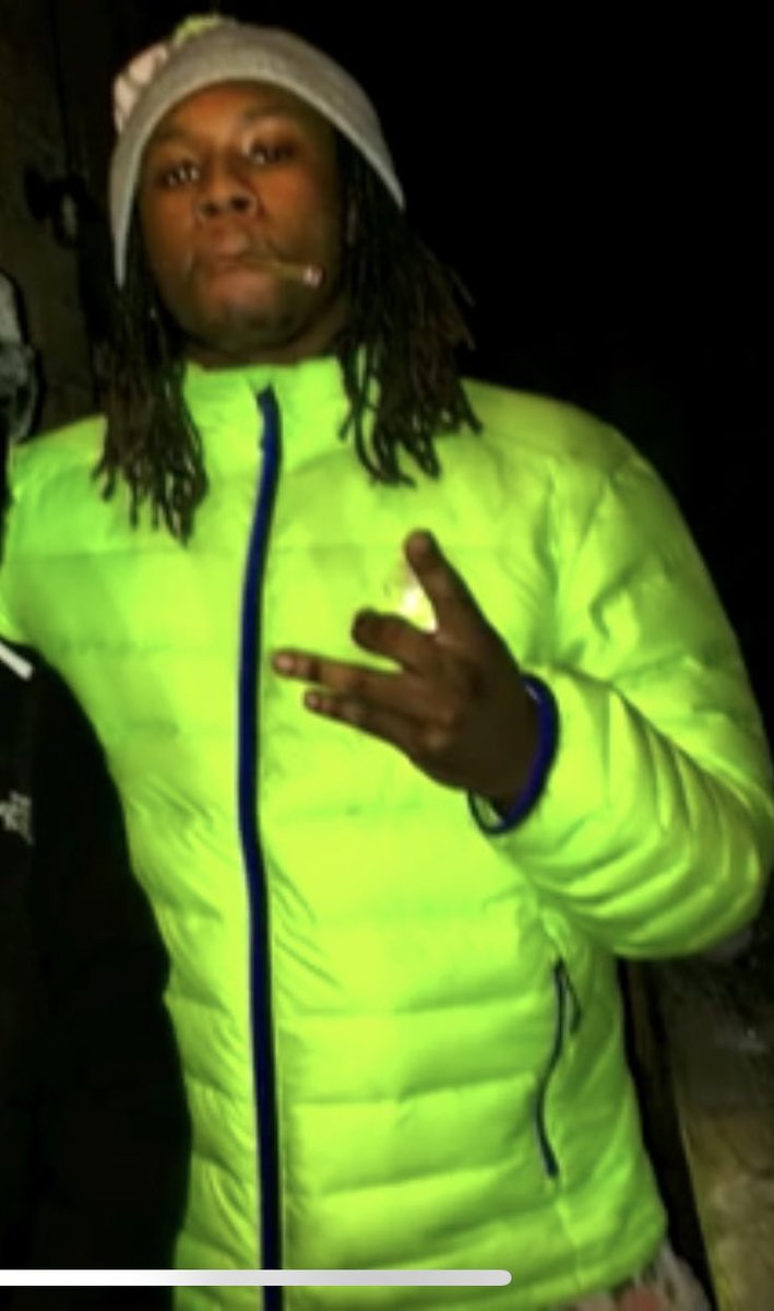 2Dwzhh's tweet photo. Joyeux Anniversaire à Lil Jay mon préféré et meilleur rappeur de de l’histoire celui qui a le plus gros potentiel le plus sous côté celui qui résiste au bal celui qui a terrifié Durk et course Chief Keef
Bonne Anniversaire a lui le GOAT , 27 ans 🥳🎂❤️ #FreeLilJay🔓 https://t.co/coYWnyW2v4
