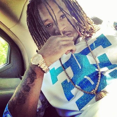 2Dwzhh's tweet photo. Joyeux Anniversaire à Lil Jay mon préféré et meilleur rappeur de de l’histoire celui qui a le plus gros potentiel le plus sous côté celui qui résiste au bal celui qui a terrifié Durk et course Chief Keef
Bonne Anniversaire a lui le GOAT , 27 ans 🥳🎂❤️ #FreeLilJay🔓 https://t.co/coYWnyW2v4