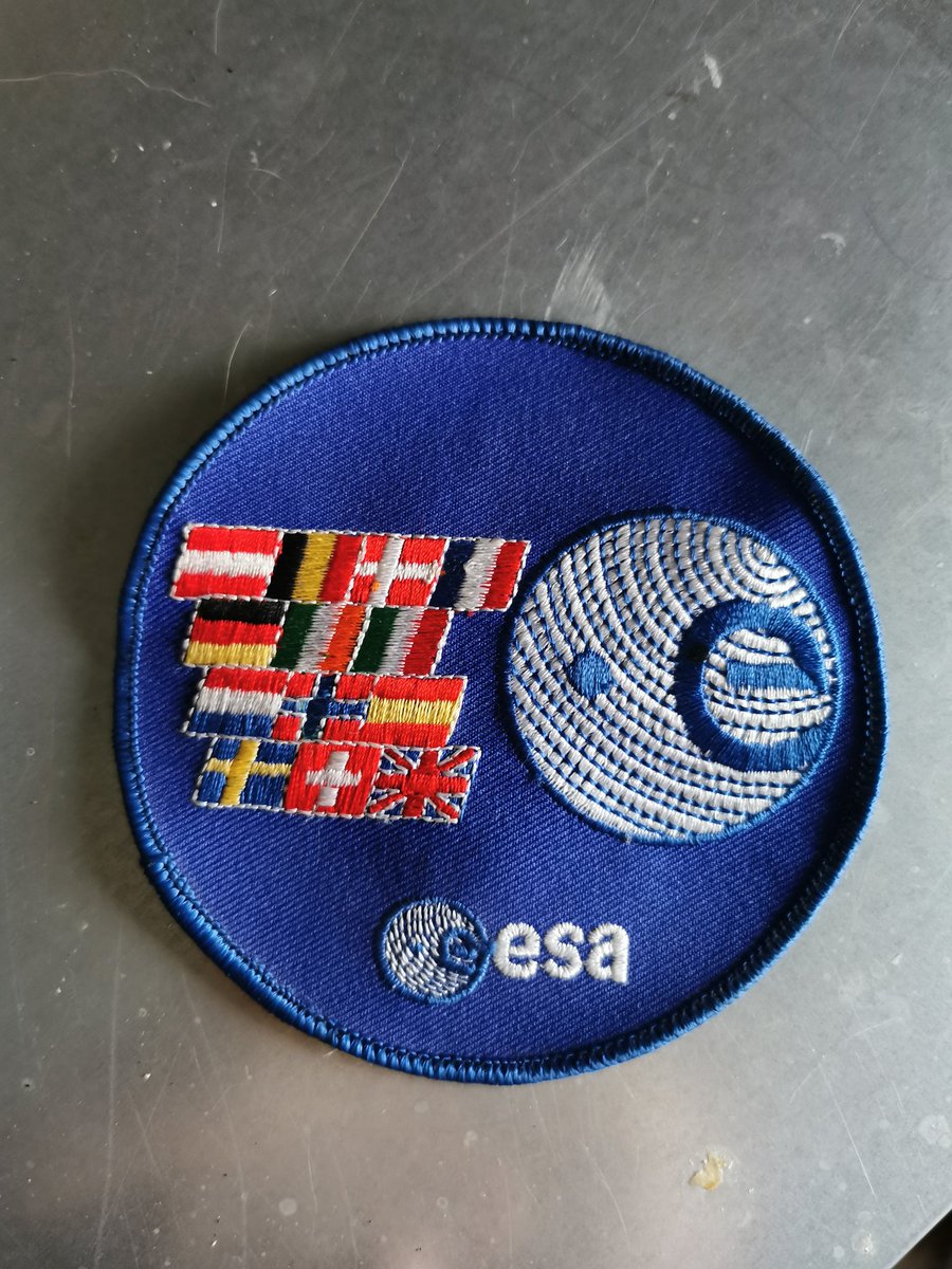 2e0lsr's tweet photo. @esa @ESASpaceShop @csa_asc Come along way since this one from the 90s which Dad has from when he was working at ESA between 1990 to 1996 https://t.co/w4x8B6RDJk