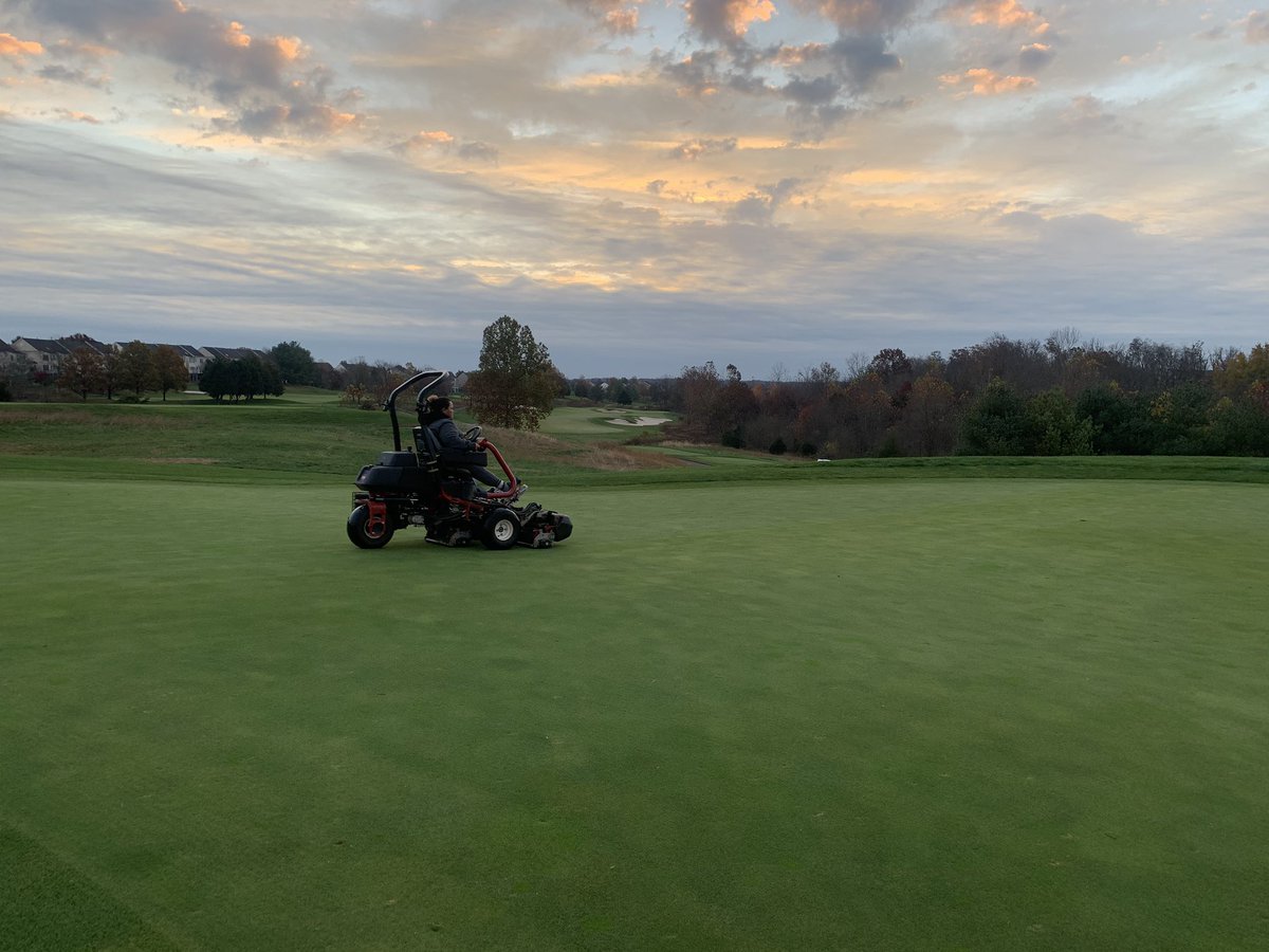 PCagronomy's tweet photo. Getting ready for a beautiful day in November https://t.co/lMNvFEGeFx