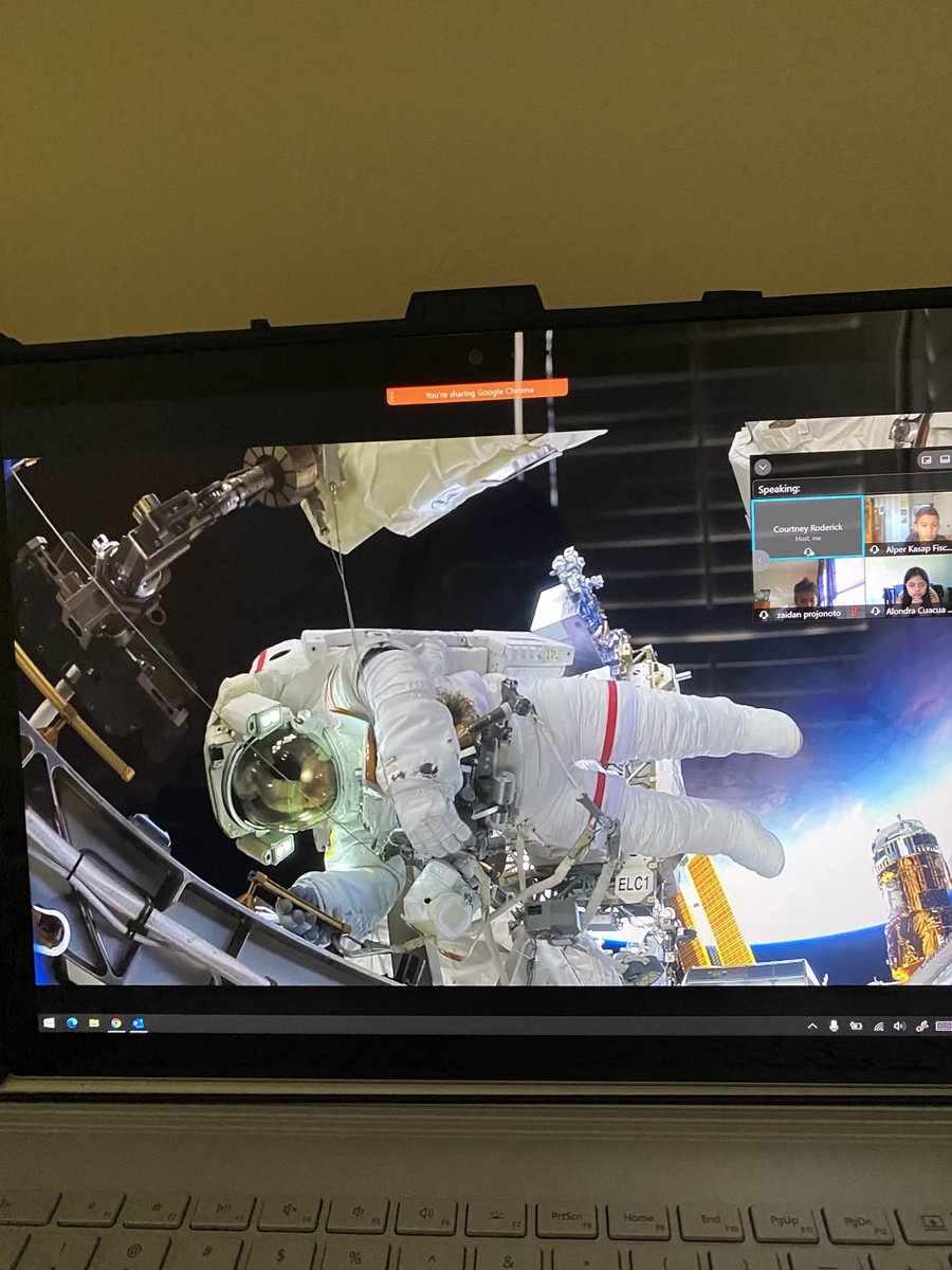 croderick14's tweet photo. Virtual field trip to space today! Love Fun Friday 🤩🧡 ⁦@eCollierAcademy⁩ https://t.co/IwHFvV8wqQ