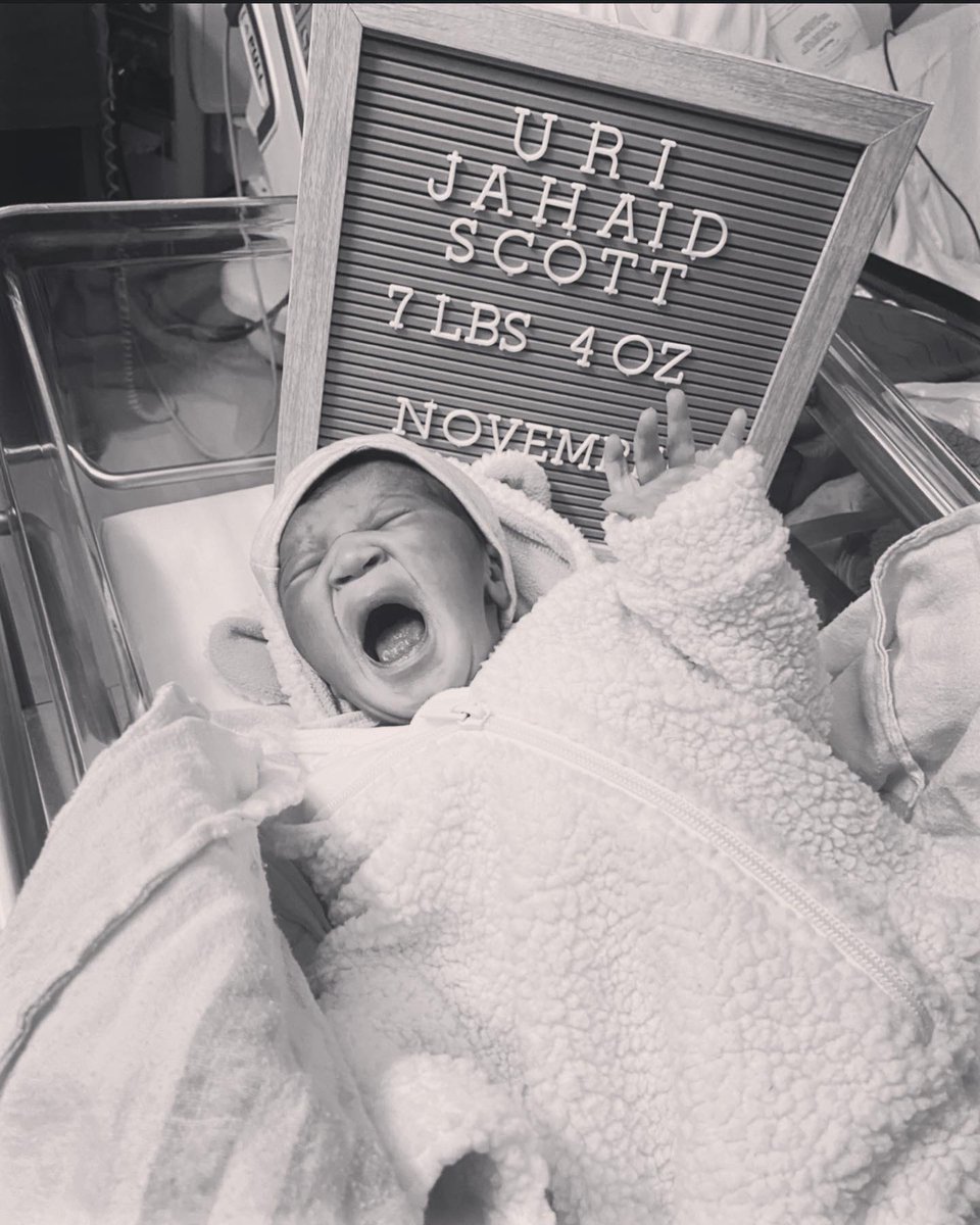 Nnicholeee's tweet image. My sweet boy Uri 🥺💜 #LLJS