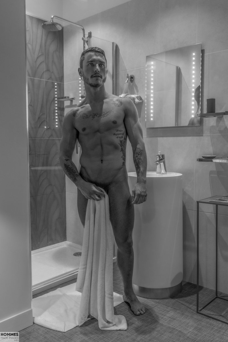 hommesmadeimage's tweet photo. @FittRomy by @hommesmadeimage 
Love that model so much ! https://t.co/Akmn8qaFAg
