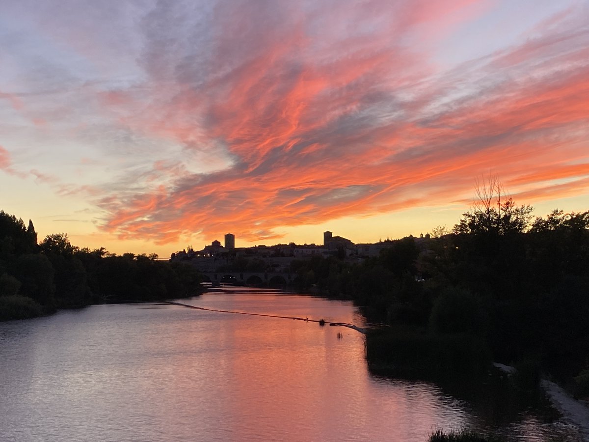 “5 razones por la que #Zamora tiene que ser Patrimonio de la Humanidad” ABRO HILO #Zamoraentuits #ZamoraPatrimoniodelaHumanidad