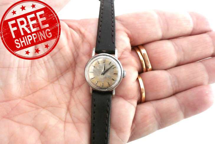 chestnutcrochet's tweet photo. Sharing for Monica Zel on Etsy

Really love this, from the Etsy shop GrandmasDowry. https://t.co/oRAPqQXlge #etsy #vintagewatch #iwc2742 #midcenturywatch #wristwatch #workingwatch #cal41 #silverwomenwatch #rarevintage #ladiesswisswatch https://t.co/rLKyTNHhPV