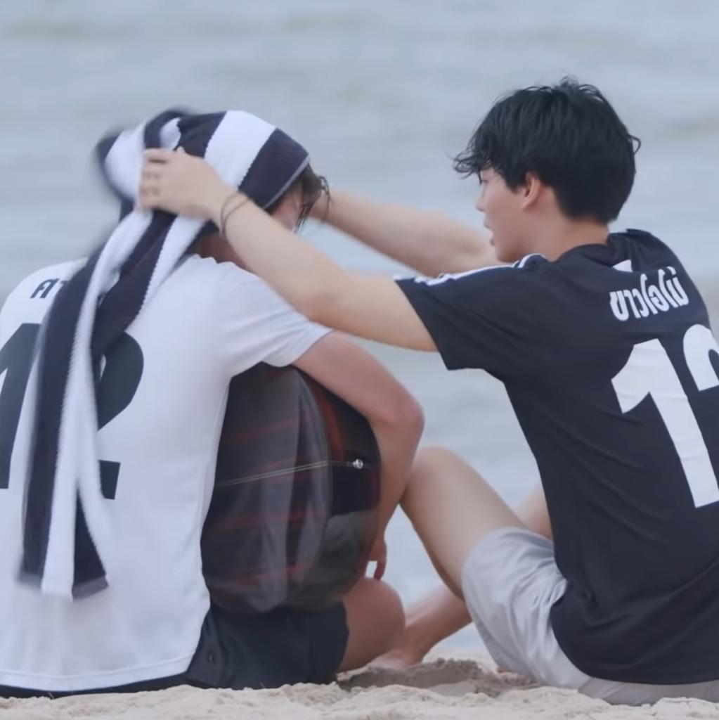 2gether/still 2gether x weightlifting fairy kim bok-joo parallelism, a thread;