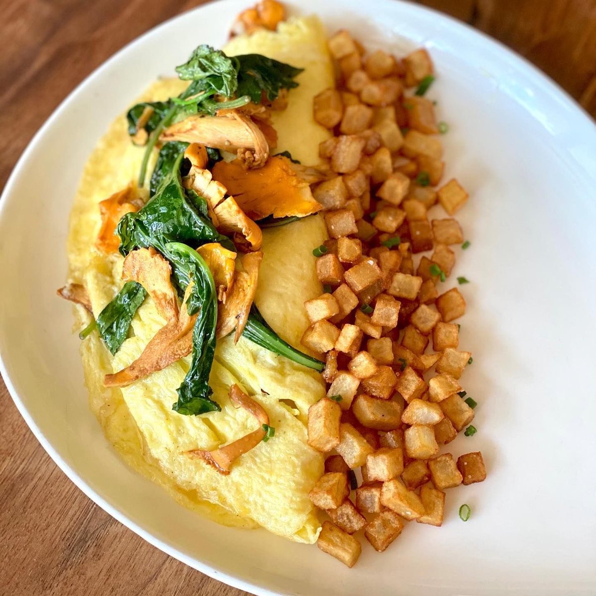 The #nola #restaurants are creating special dishes for the #Coolinary Campaign with lower fixed prices. Today at Noon <a href="/FOX8NOLA/">FOX 8 New Orleans</a> #news -see the latest from the restaurant <a href="/Ralphsonthepark/">Ralph's on the Park</a> #Ralphsonthepark #nola #foodie <a href="/lizreyestv/">Liz Reyes</a>