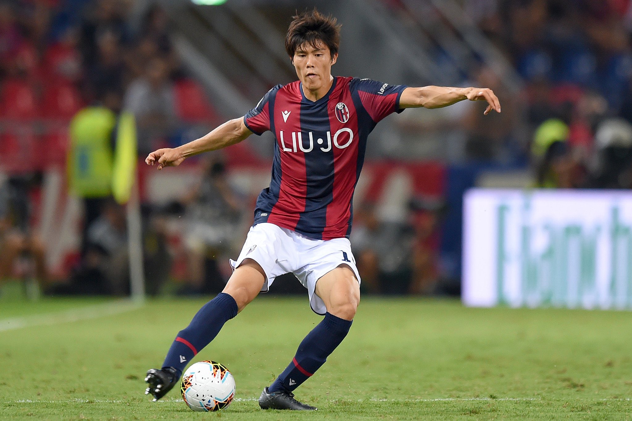 サッカーレプリカユニフォーム 日本代表df冨安健洋選手が所属するボローニャユニフォーム 詳細はこちら T Co W3baw90rge 対象 アダルト ブランド マクロン アウェイユニフォームもあります 日本代表 パナマ代表 海外組 久保建英 サッカー